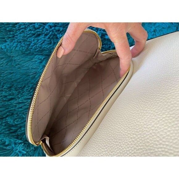 MICHAEL KORS JAYCEE LARGE ZIP POCKET LEATHER BACKPACK LIGHT CREAM main image 5